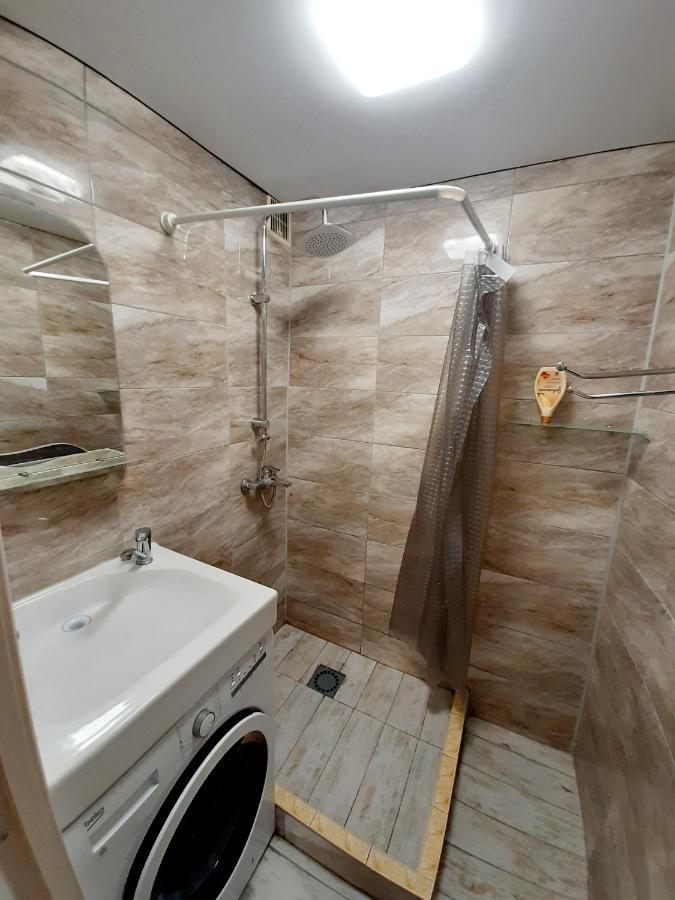 2 Комнаты В Центре Солнечная Галлерея,Мэтро,Сильпо,Кб75 Тысячка 克里沃罗格 外观 照片